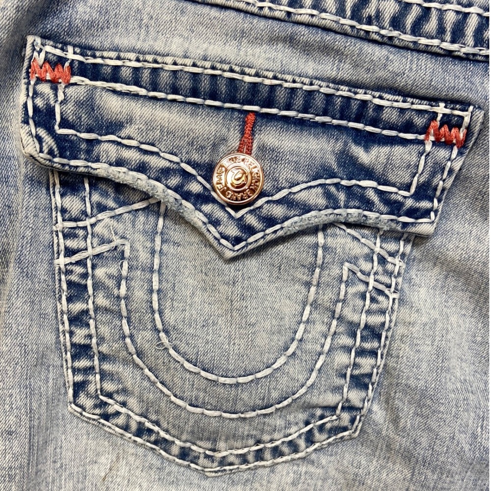 True Religion Riley Bermuda Shorts Mens 33 Light Blue Excellent Contrast Stitch - Picture 7 of 11